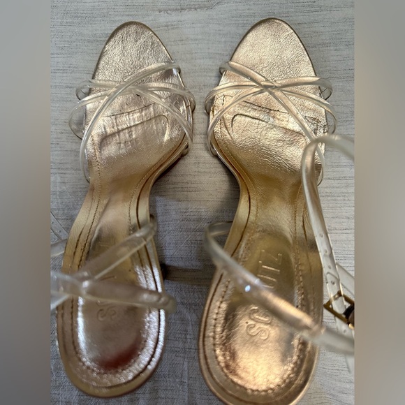 Schutz Amelia Leather Sandal - Picture 7 of 13